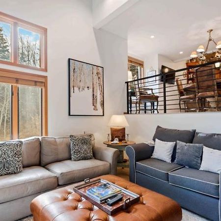 Ridgepoint Townhome 198 By East West Hospitality Beaver Creek Exteriör bild
