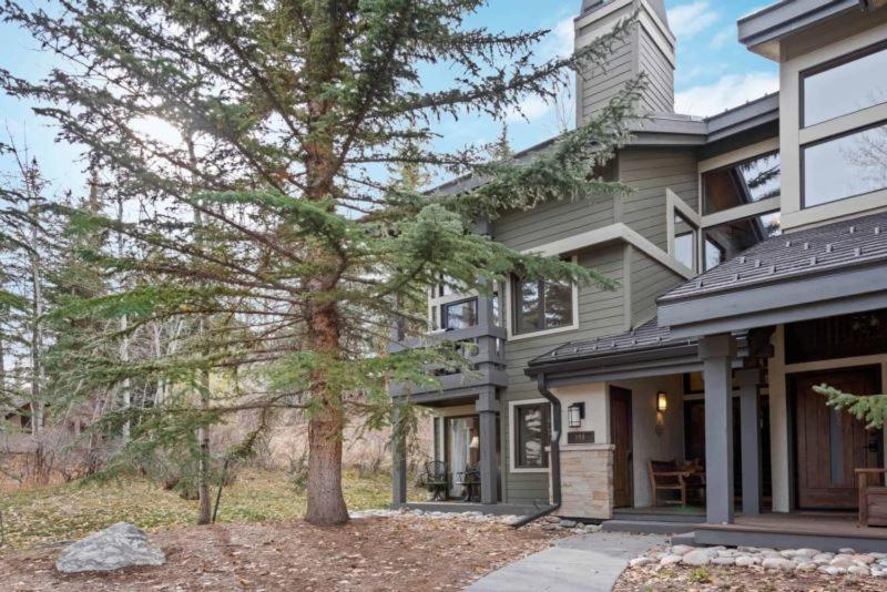 Ridgepoint Townhome 198 By East West Hospitality Beaver Creek Exteriör bild
