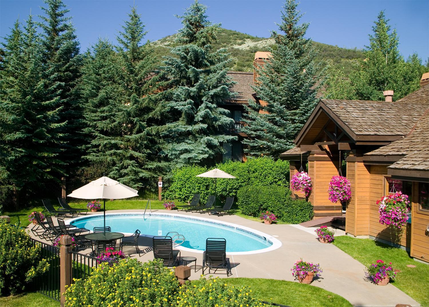 Ridgepoint Townhome 198 By East West Hospitality Beaver Creek Exteriör bild